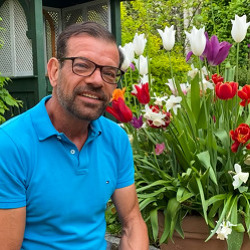 GARTENPLAUDEREI MIT BIOG&Auml;RTNER KARL PLOBERGER & JOURNALISTIN DAGMAR PERSCHKE