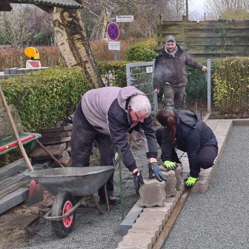 Frühlingserwachen im Lehrgarten