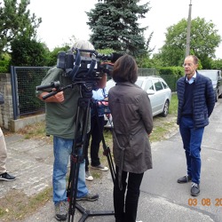 rbb - Abendschau zu Besuch in der KGA "Hiltrudstra&szlig;e"