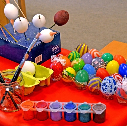 Osterbasteln 2026: Wir basteln uns den Fr&uuml;hling!